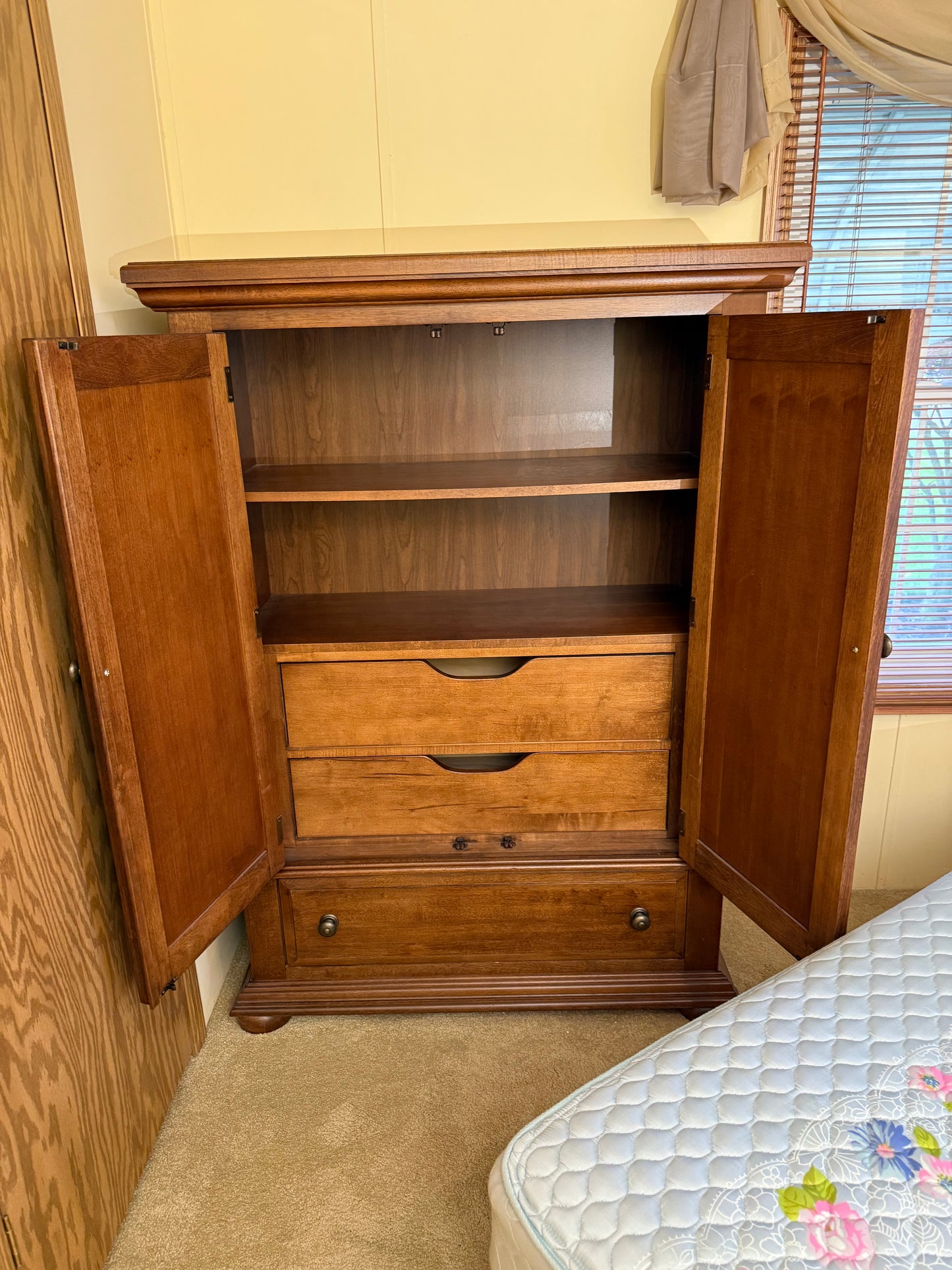 Armoire