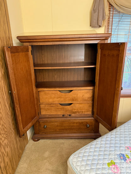 Armoire