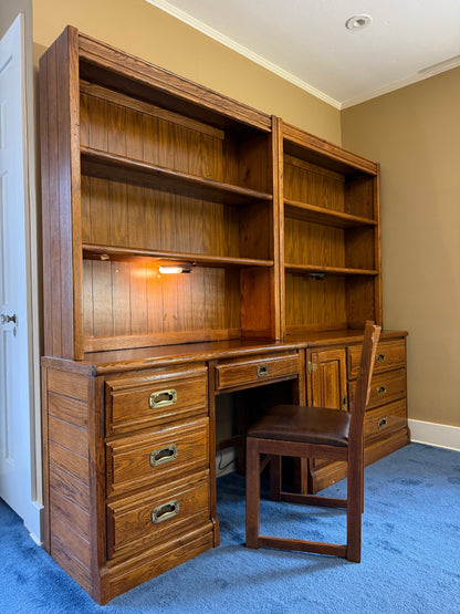 Young Hinkle Desk/Dresser
