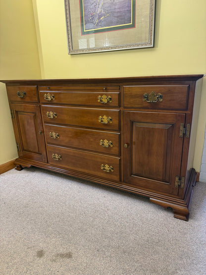 Willett Buffet Table