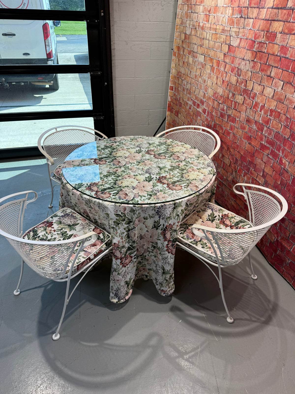 Patio Table & 4 Chairs
