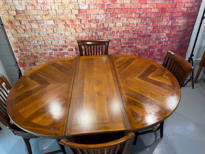 Pub Table & 4 Stools