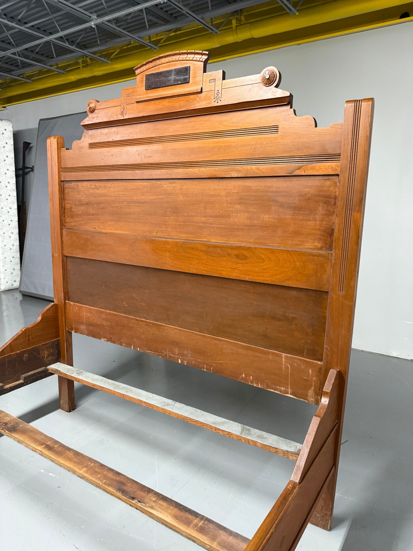 Antique Full Bed