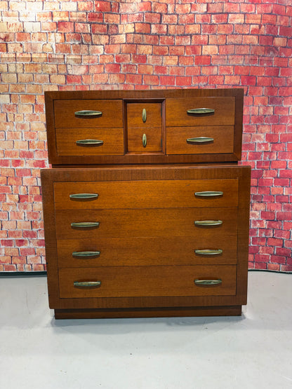 Thomasville MCM Chest of Drawers