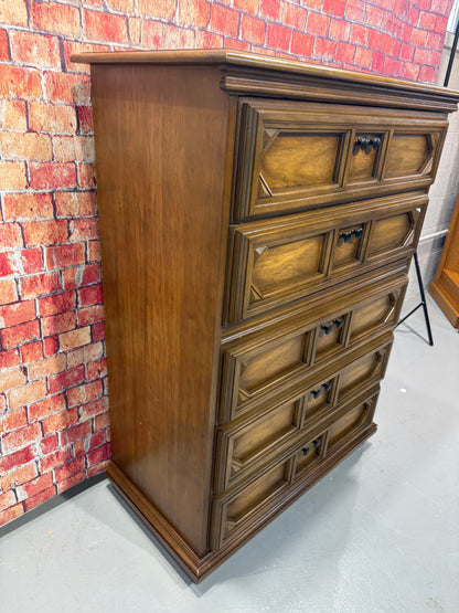 Chest of Drawers - Vintage