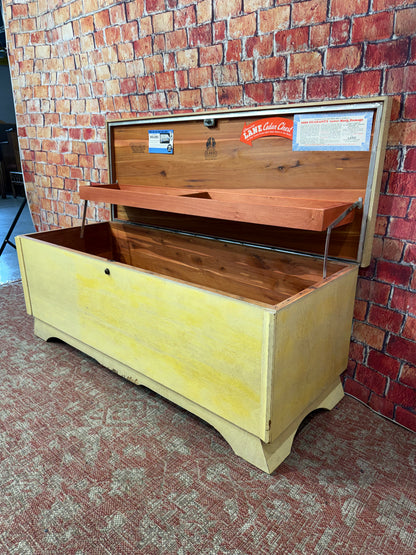 Lane Cedar Chest