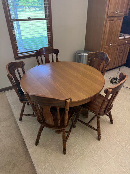 Dining Table & 5 Chairs