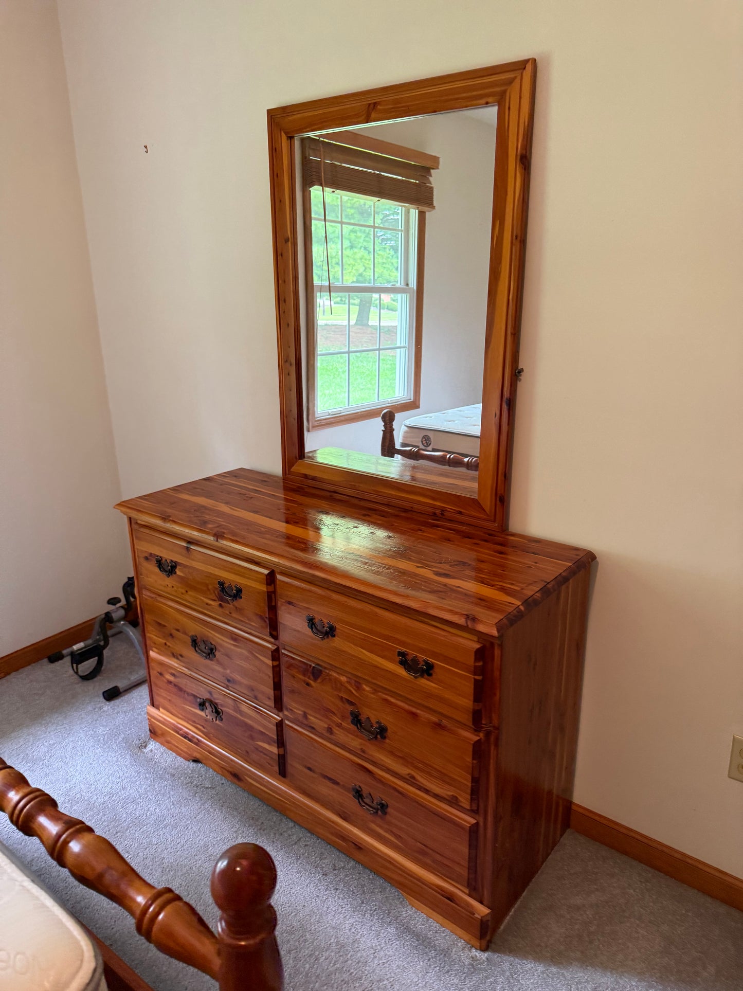 Cedar Dresser & Mirror