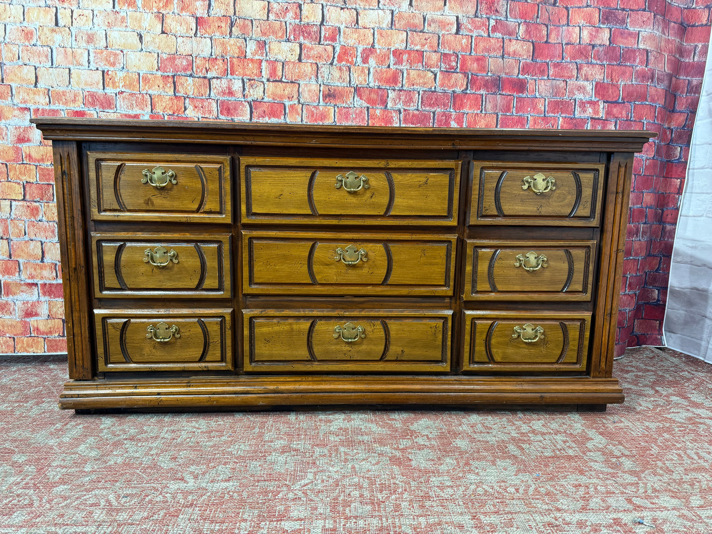 Dresser - 9 Drawers