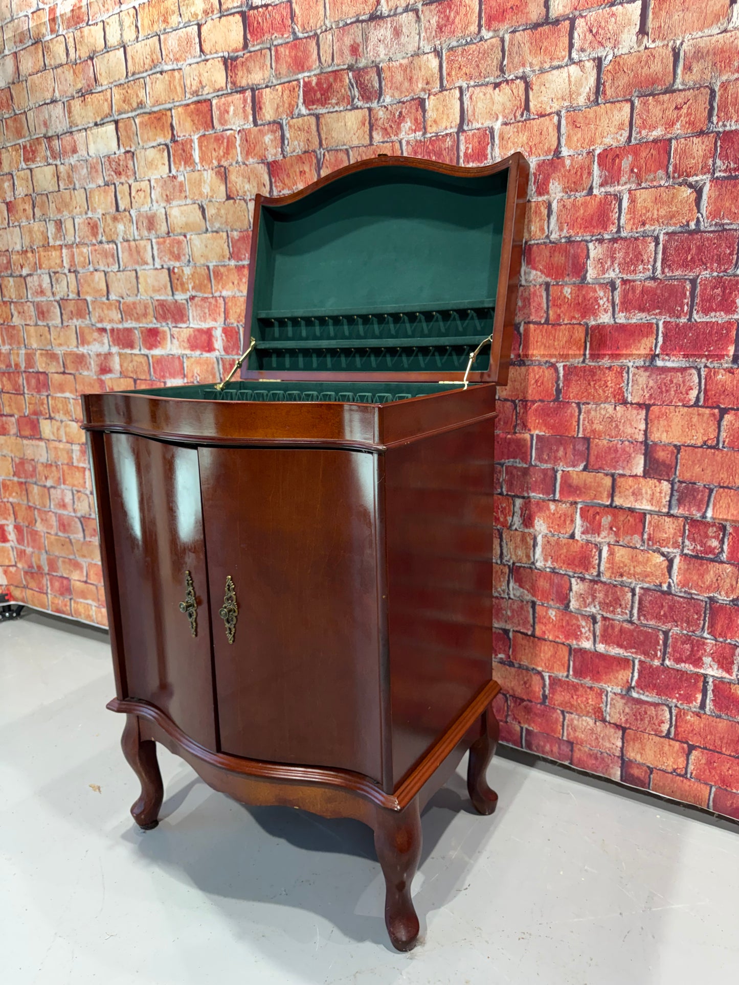 Jewelry / Silverware Chest