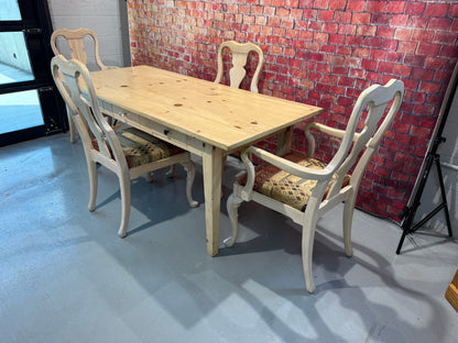 Pottery Barn Dining Table & 4 Chairs
