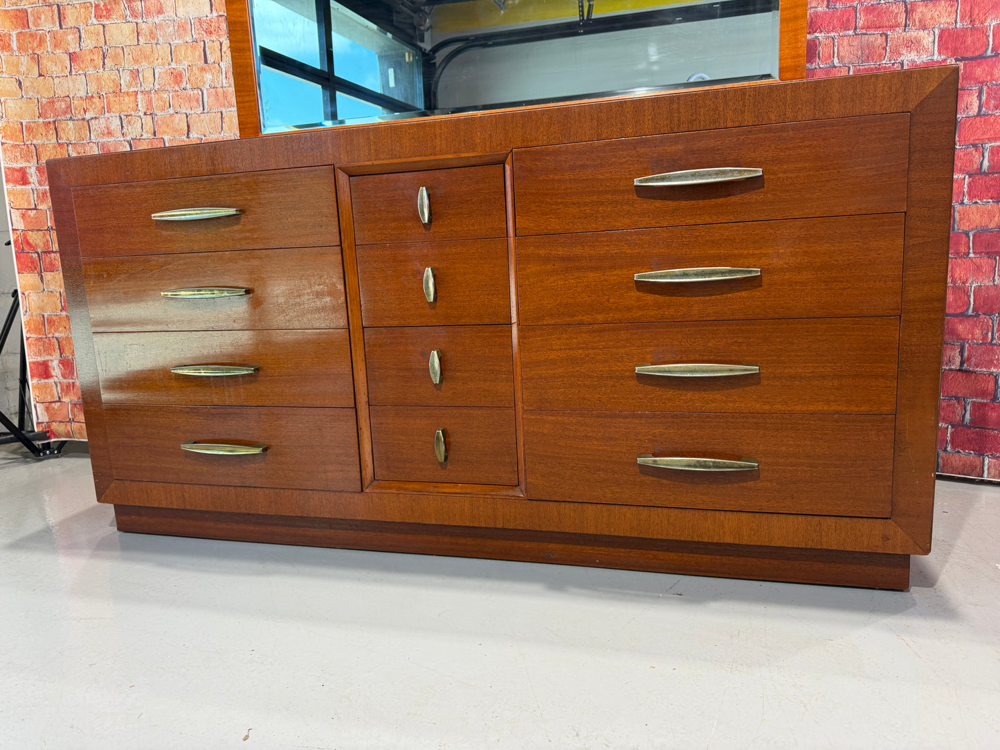Thomasville MCM Dresser w/ Mirror