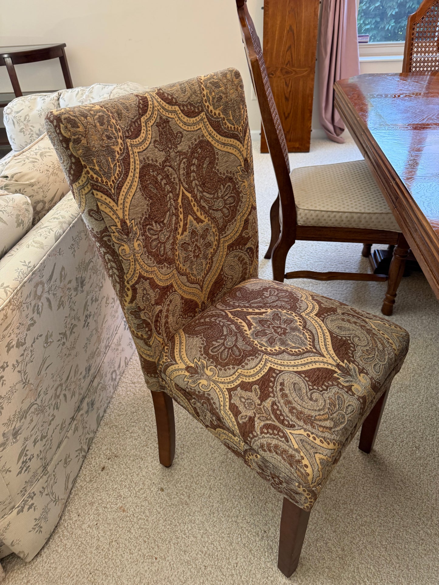 Dining Table & 7 Chairs