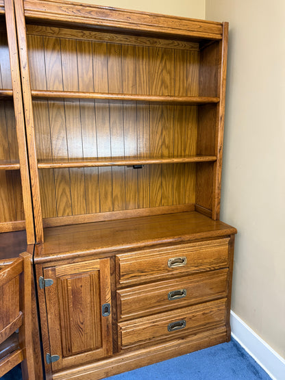 Young Hinkle Desk/Dresser