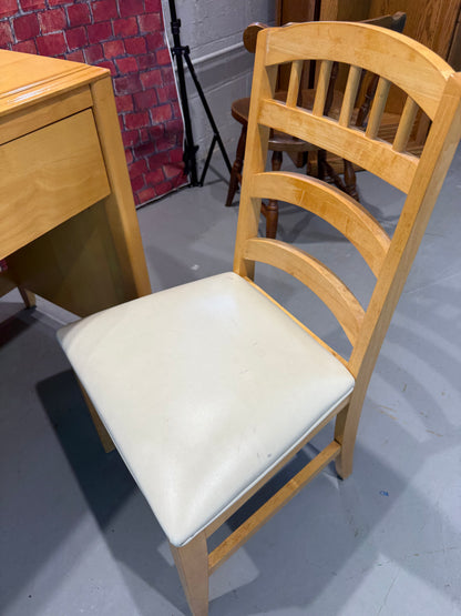 Desk w/ Hutch & Chair
