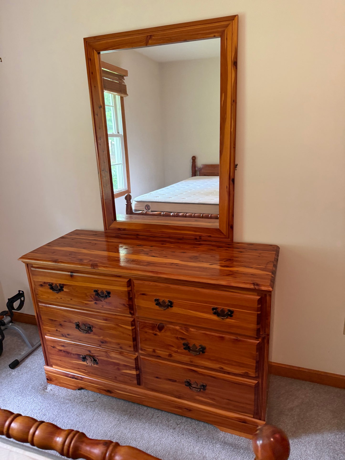 Cedar Dresser & Mirror