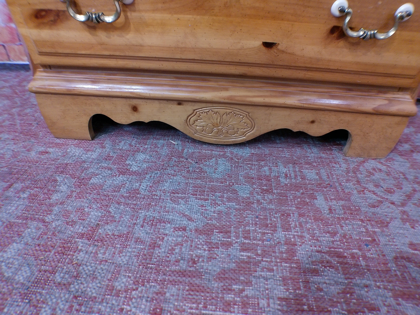 Bassett Chest of Drawers