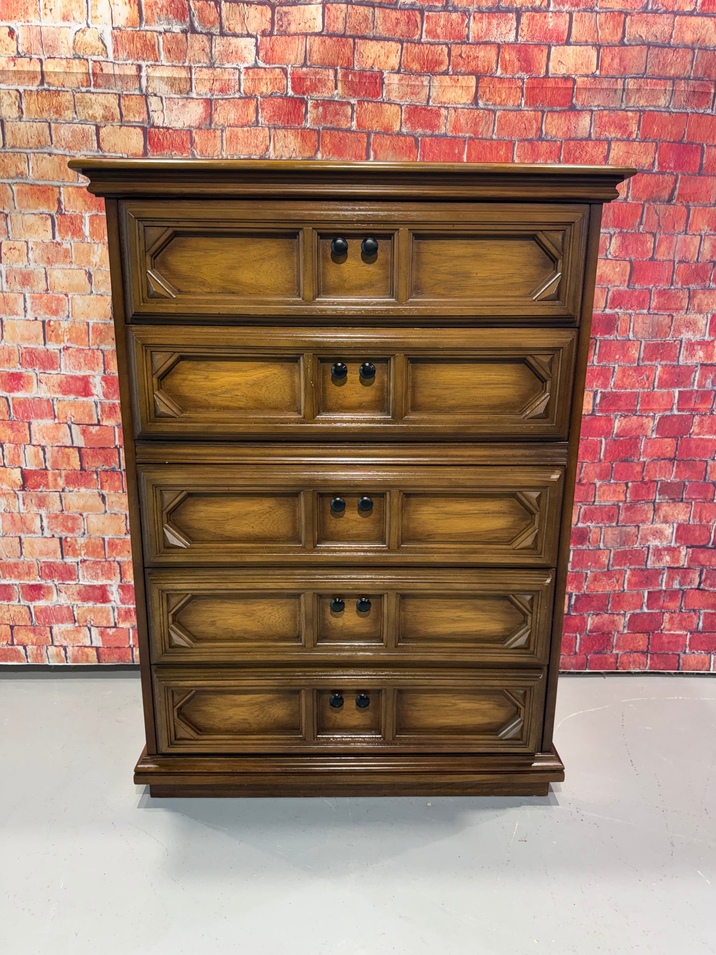 Chest of Drawers - Vintage