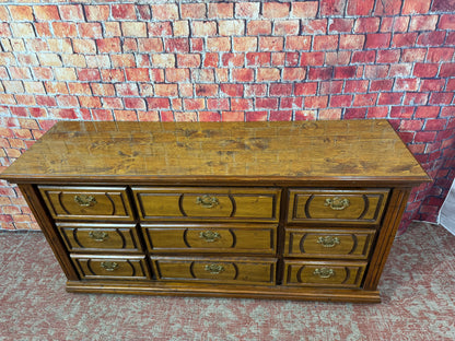 Dresser - 9 Drawers