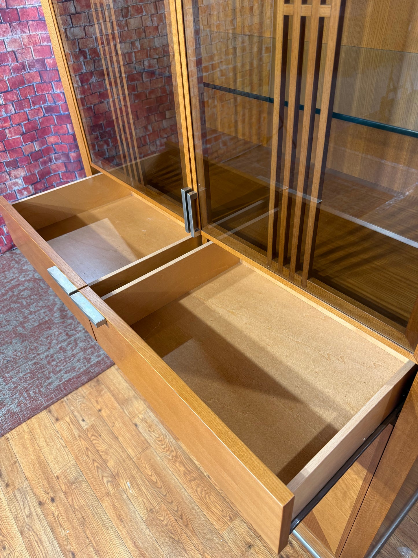 China Cabinet / Cupboard