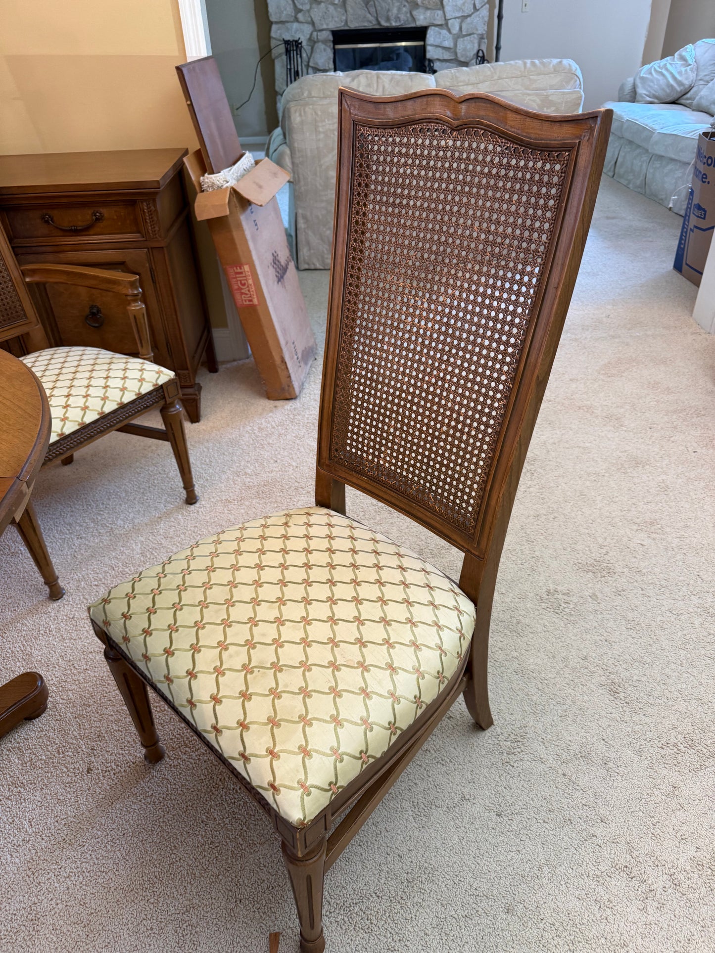 Vintage Dining Table w/4 Chairs