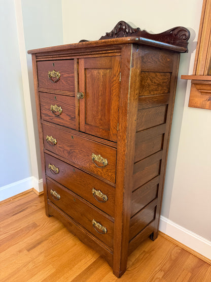 Antique Oak Chest of Drawers