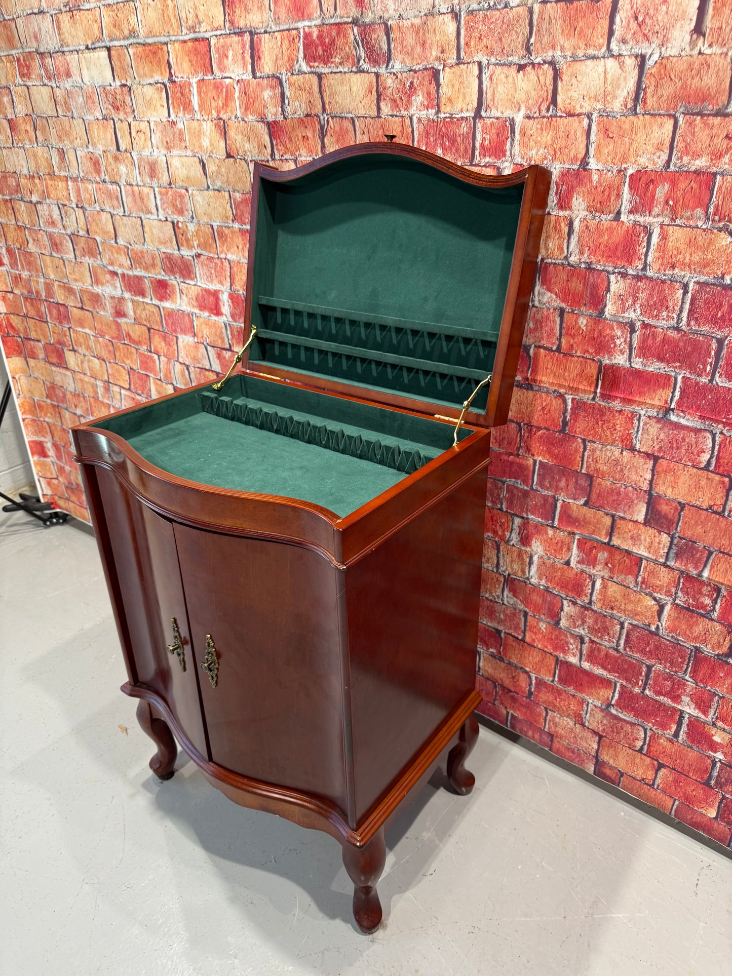 Jewelry / Silverware Chest