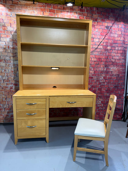 Desk w/ Hutch & Chair