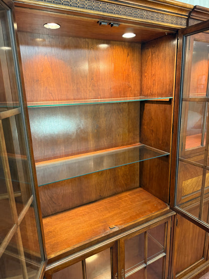 China Cabinet / Bookcase