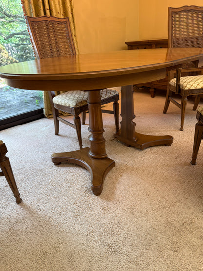 Vintage Dining Table w/4 Chairs