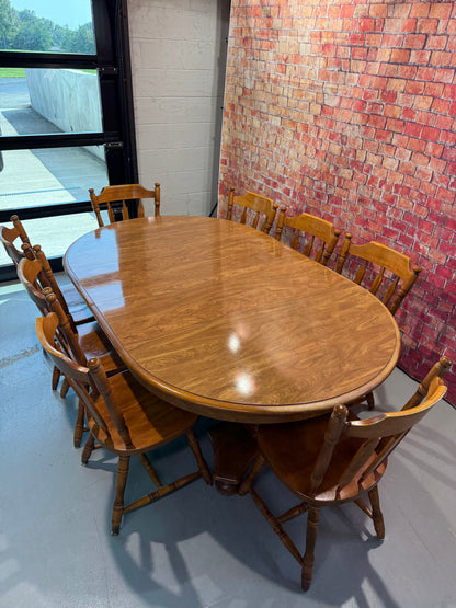 Dining Table & 8 Chairs