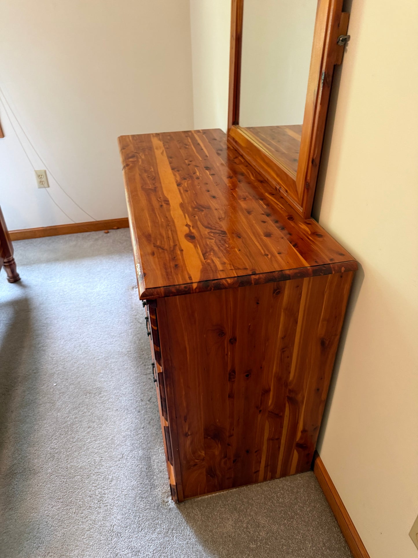 Cedar Dresser & Mirror