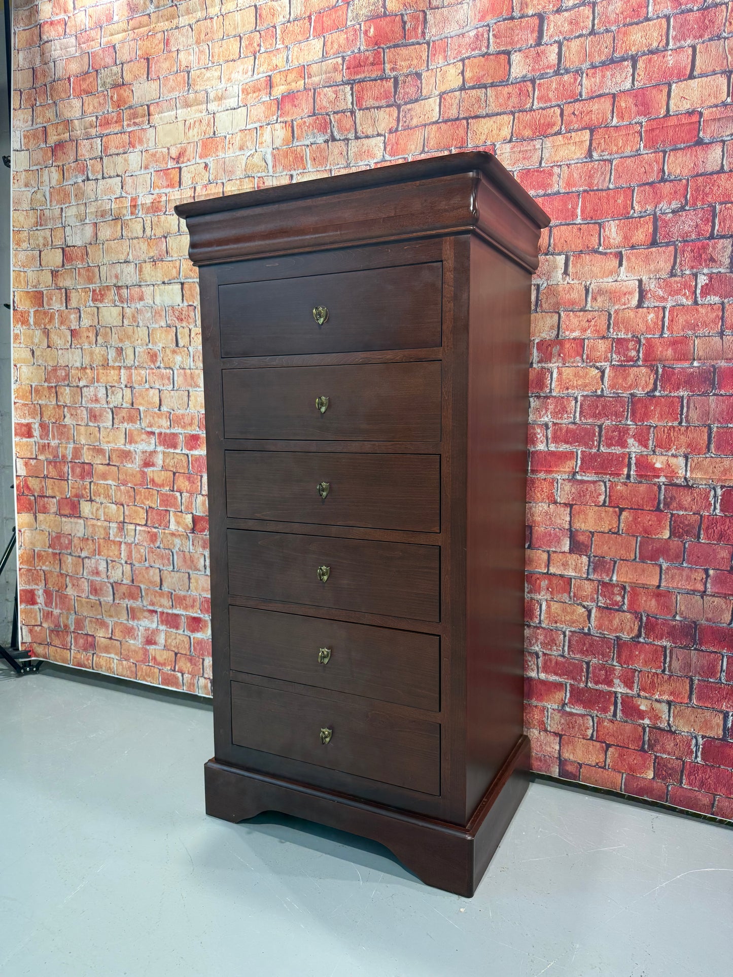 Skinny Chest of Drawers
