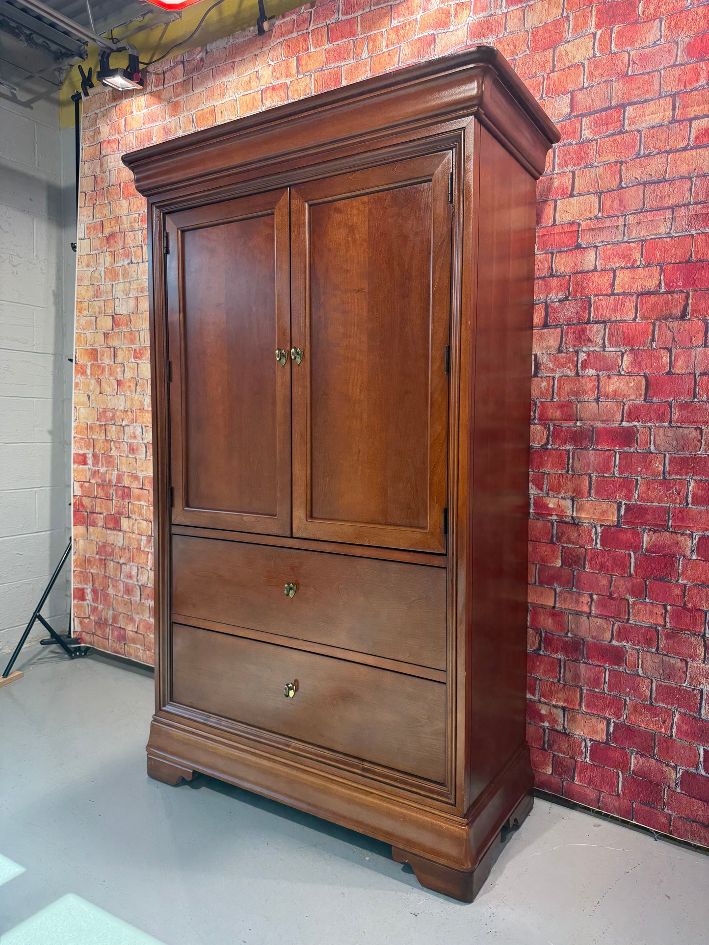 Thomasville Armoire