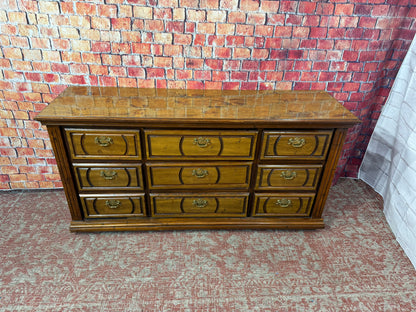 Dresser - 9 Drawers