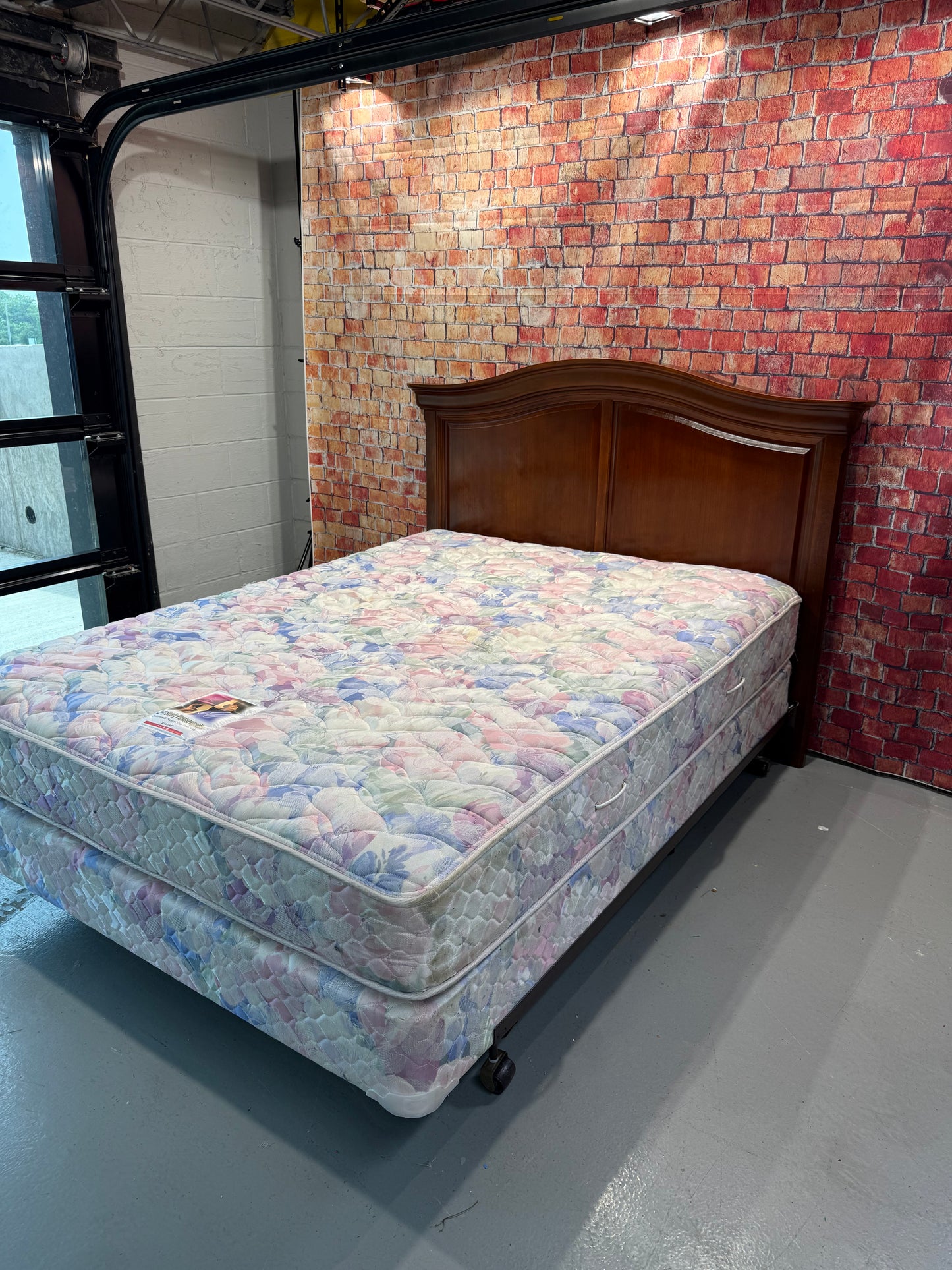 Queen Bed