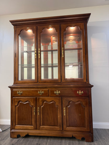 Thomasville China Cabinet