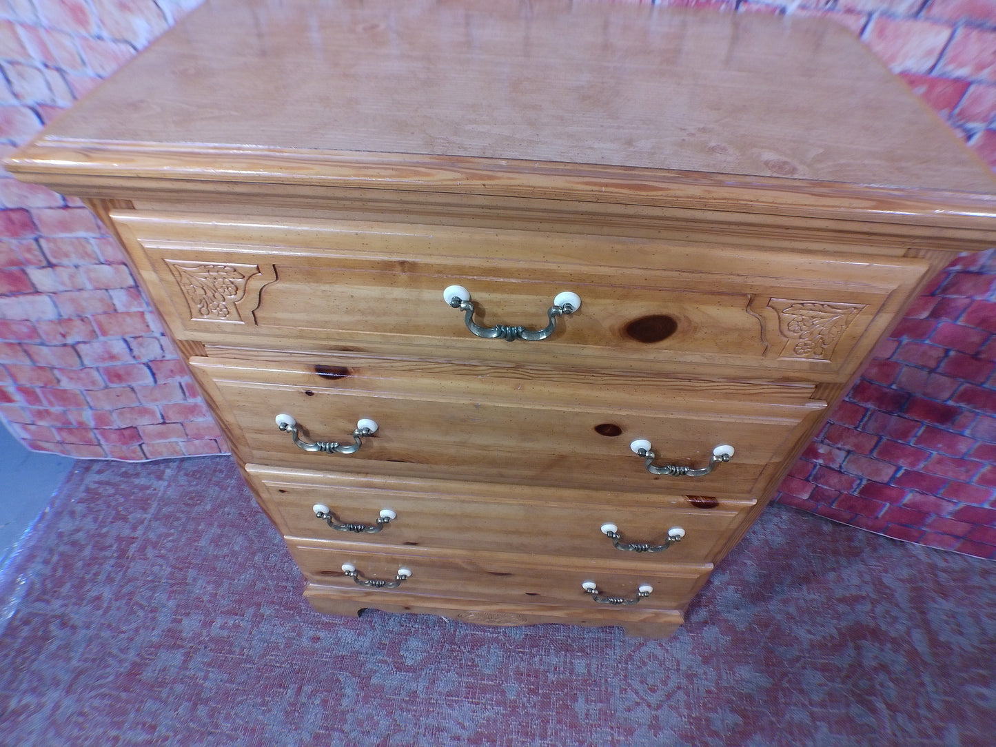 Bassett Chest of Drawers