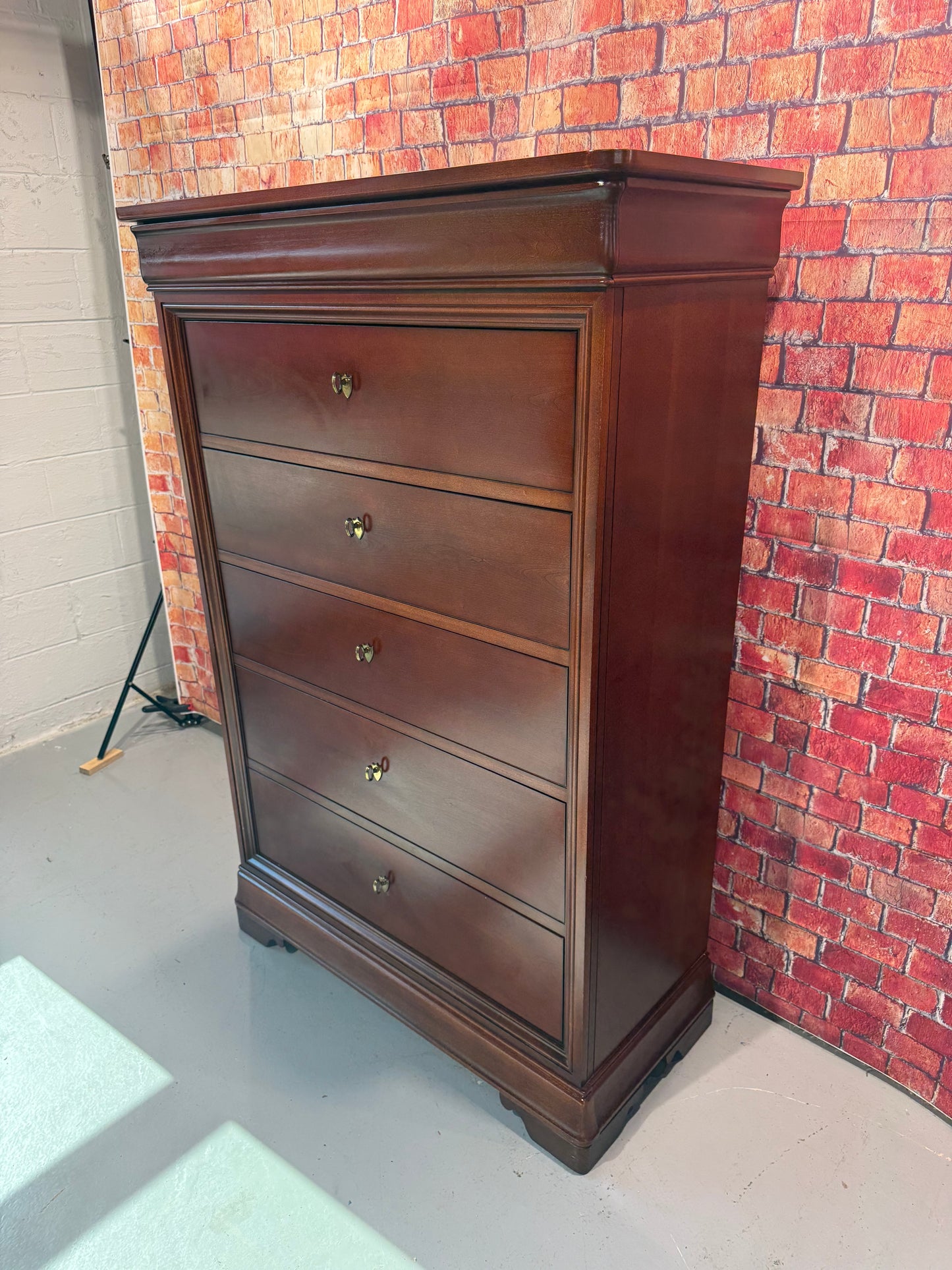 Thomasville Chest of Drawers