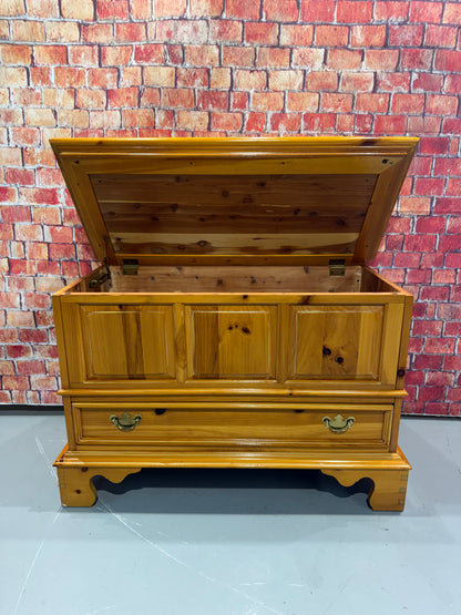 Lexington Cedar Chest