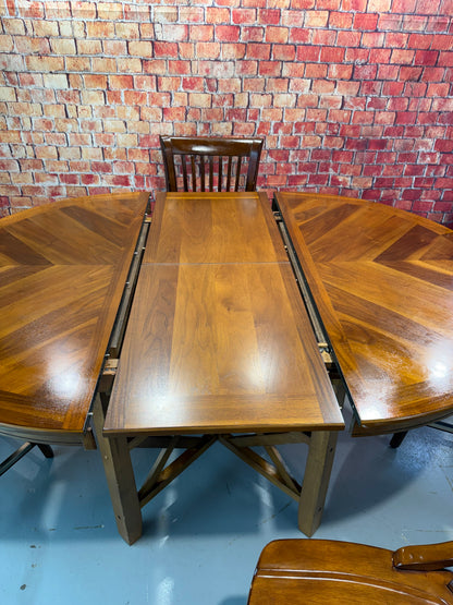 Pub Table & 4 Stools