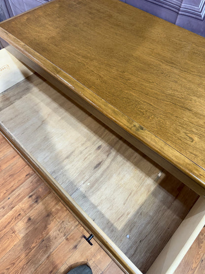 Lullabye Dresser