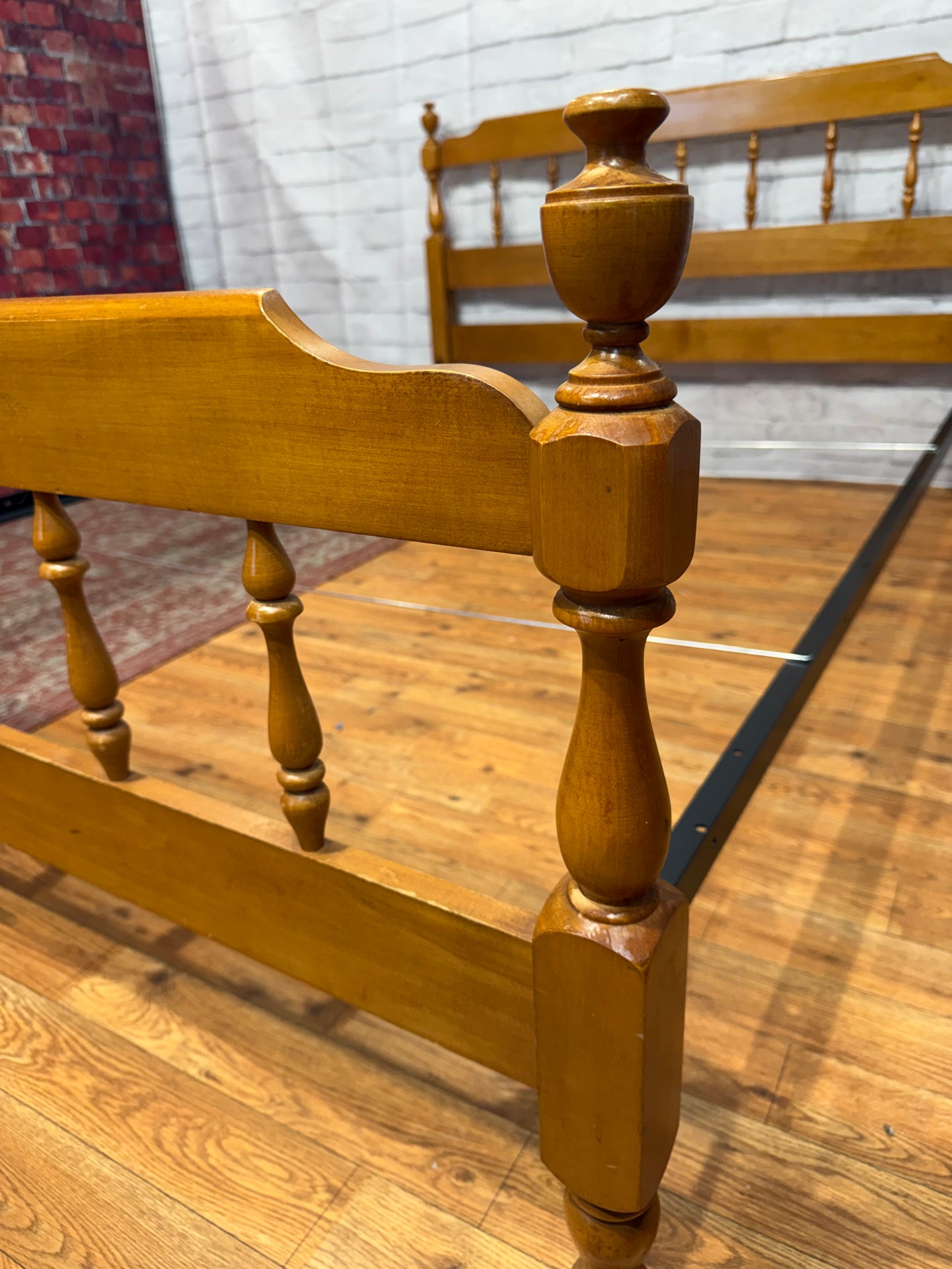 Maple Full Size Bed