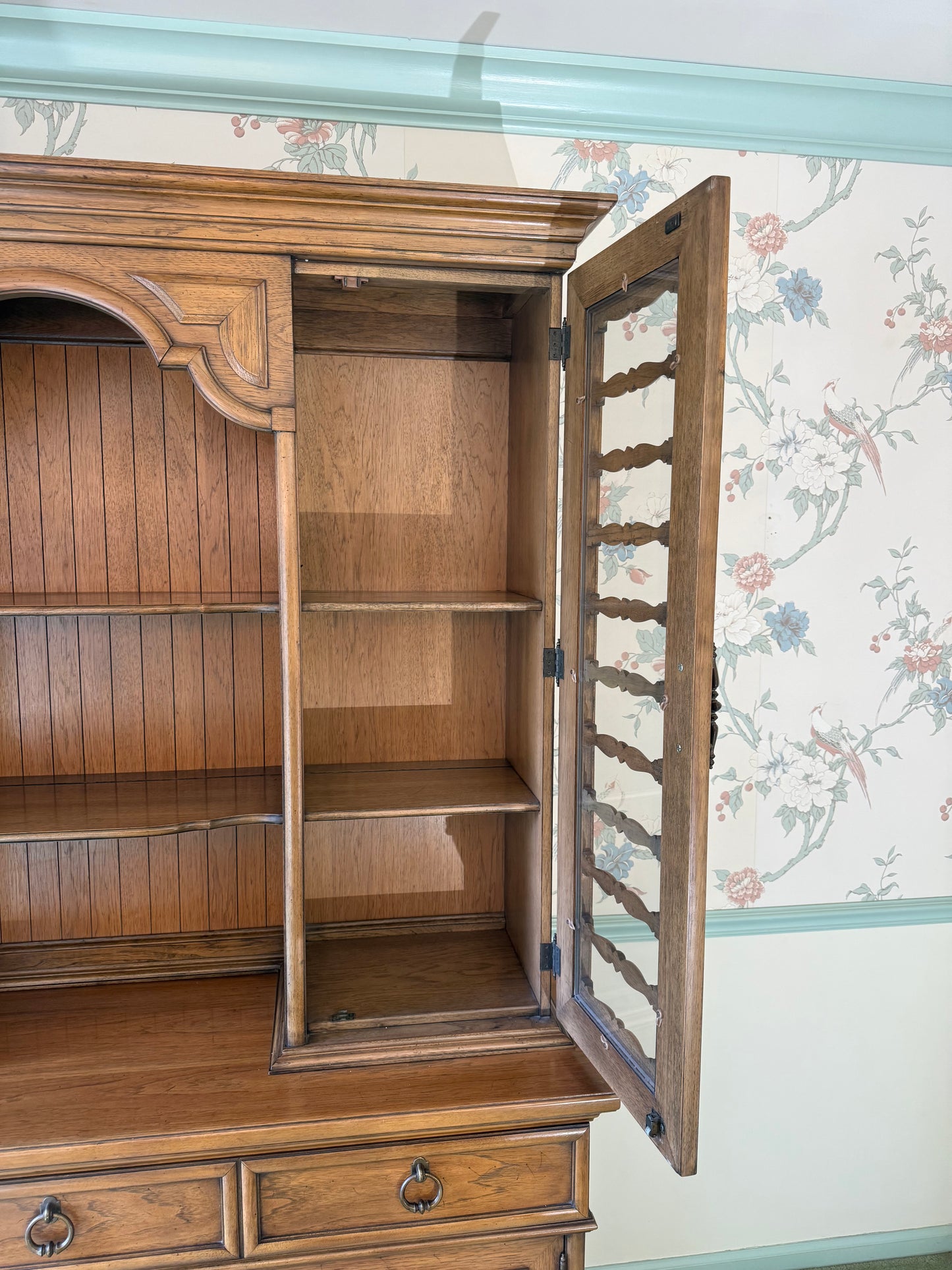 MCM Thomasville China Cabinet