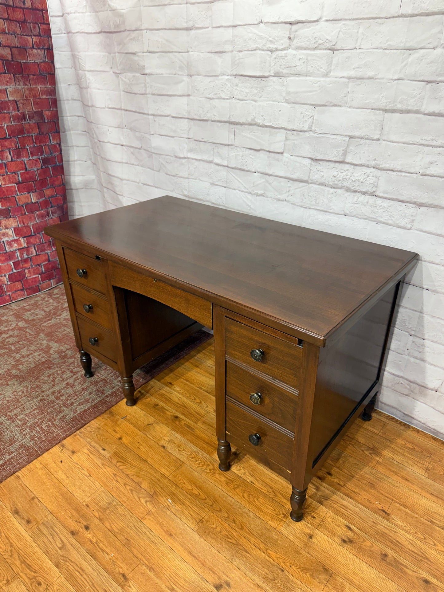 Jackson Desk