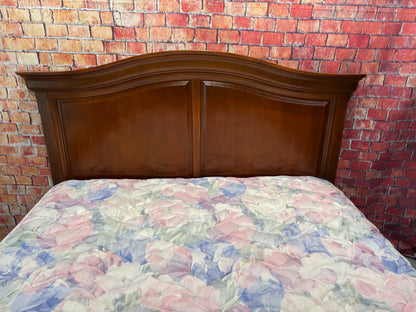 Queen Bed