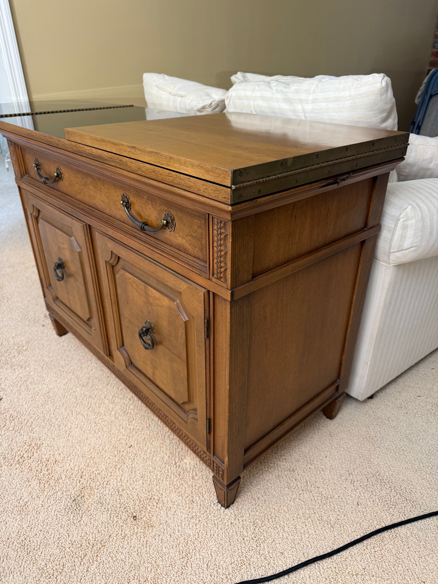 MCM Sideboard - Mt Arie