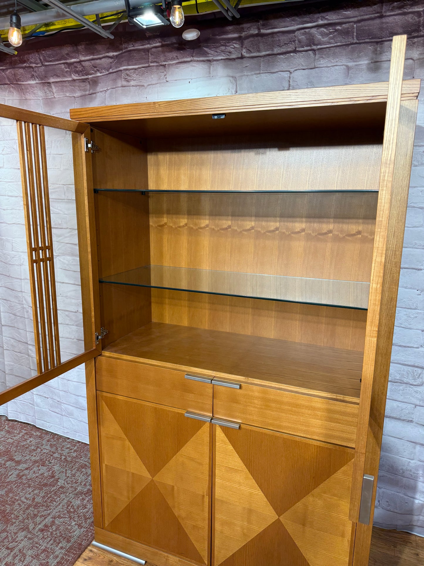 China Cabinet / Cupboard