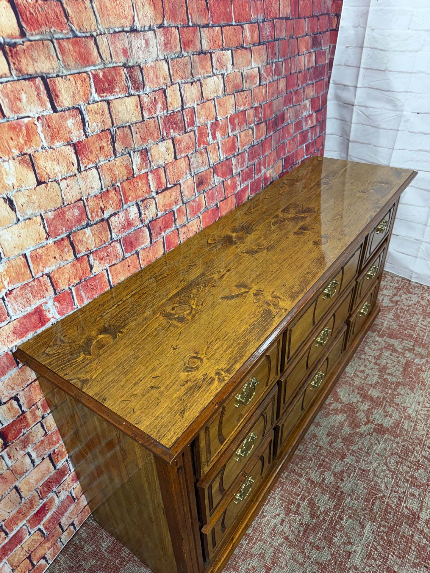 Dresser - 9 Drawers