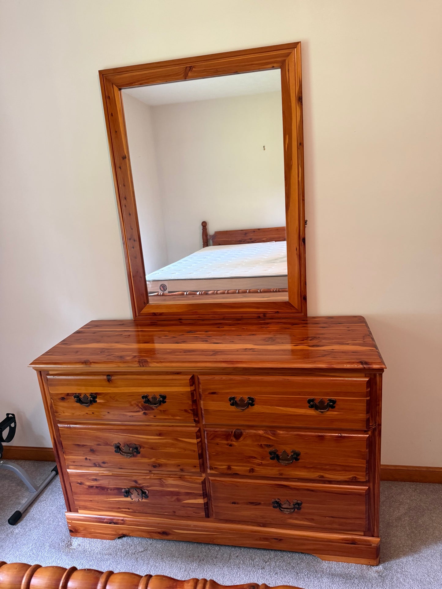 Cedar Dresser & Mirror